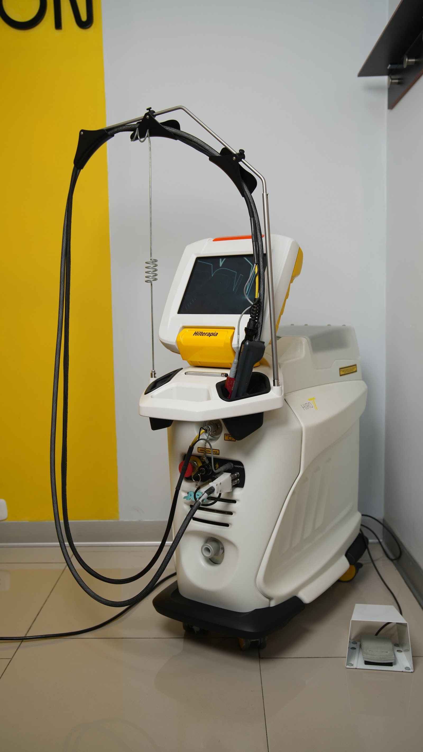 Hilterapia ASAlaser con pared MUV_ON